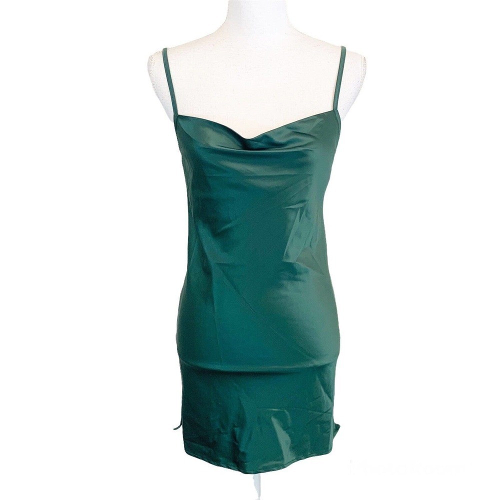 Heiress Beverly Hills Dress Slip Solid Green Unlined NWT Womens Small